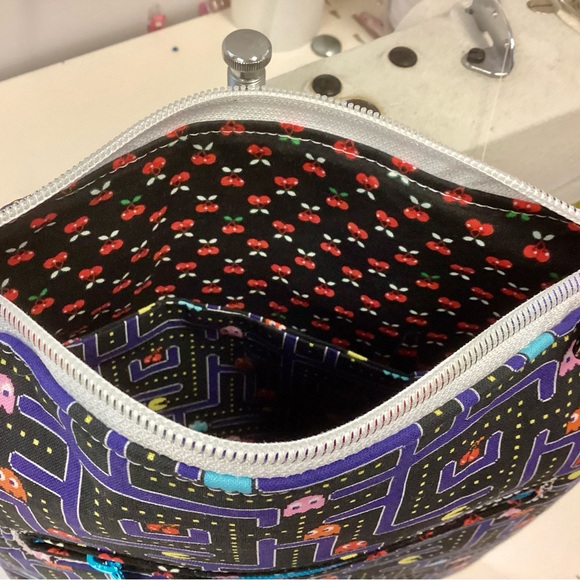 Retro Arcade Game Print Bag - Picture 3 of 3